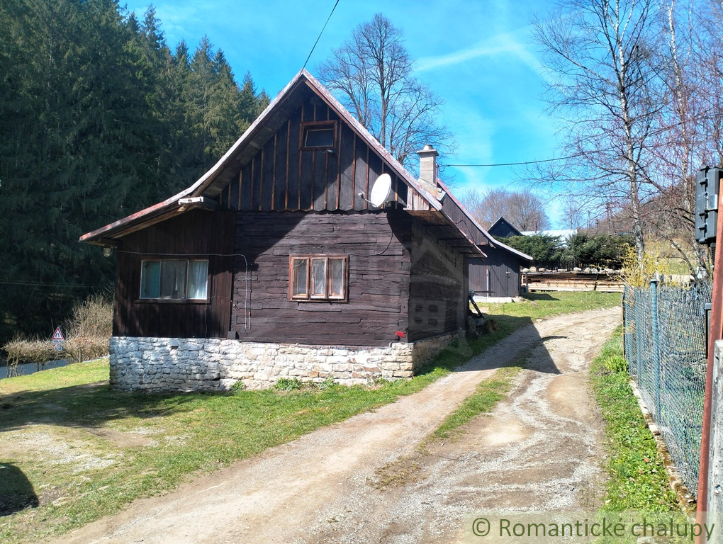 Dobová drevenica na polosamote  Horná Mariková na predaj - 2