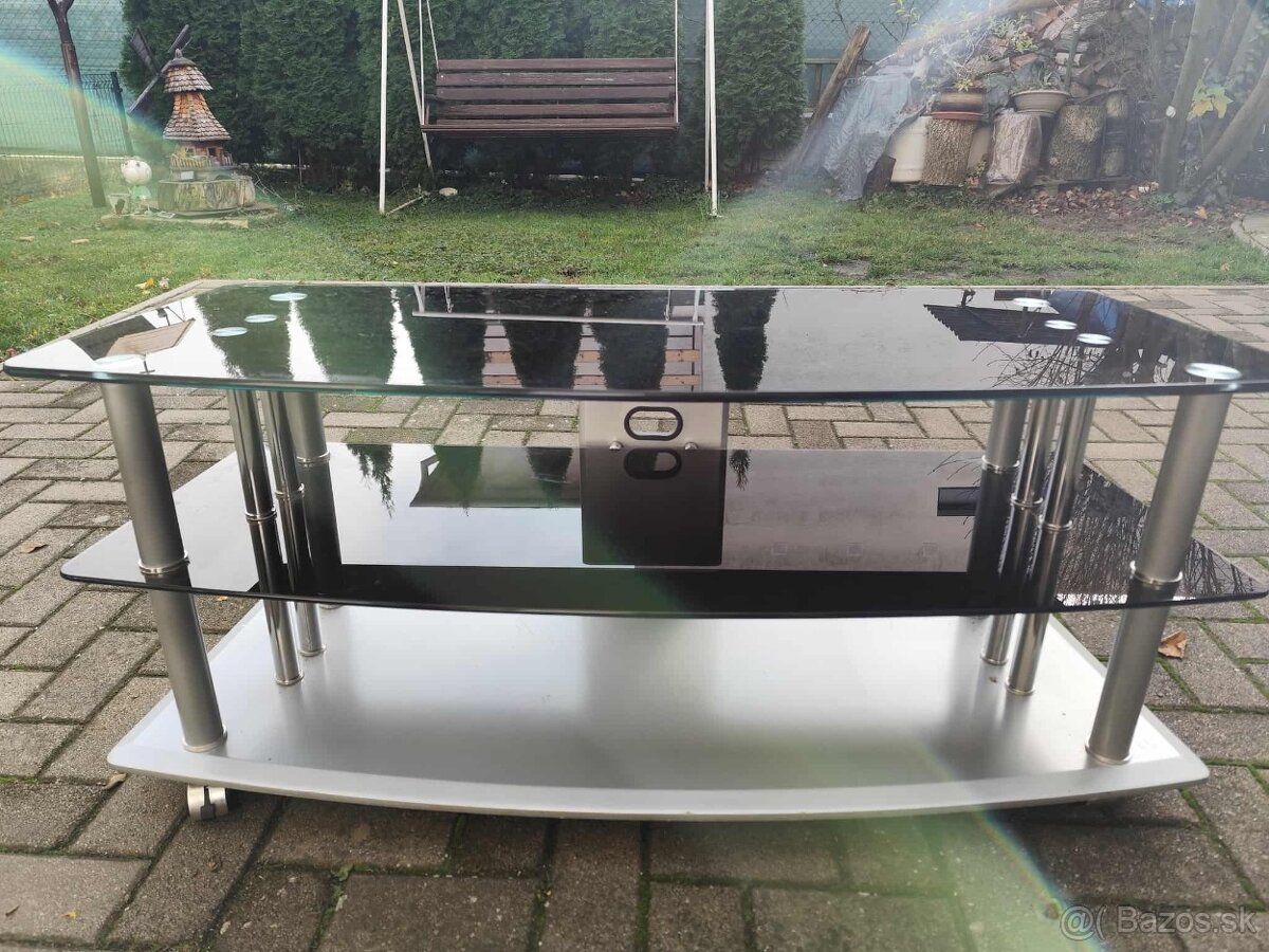 televízny stolík - 2