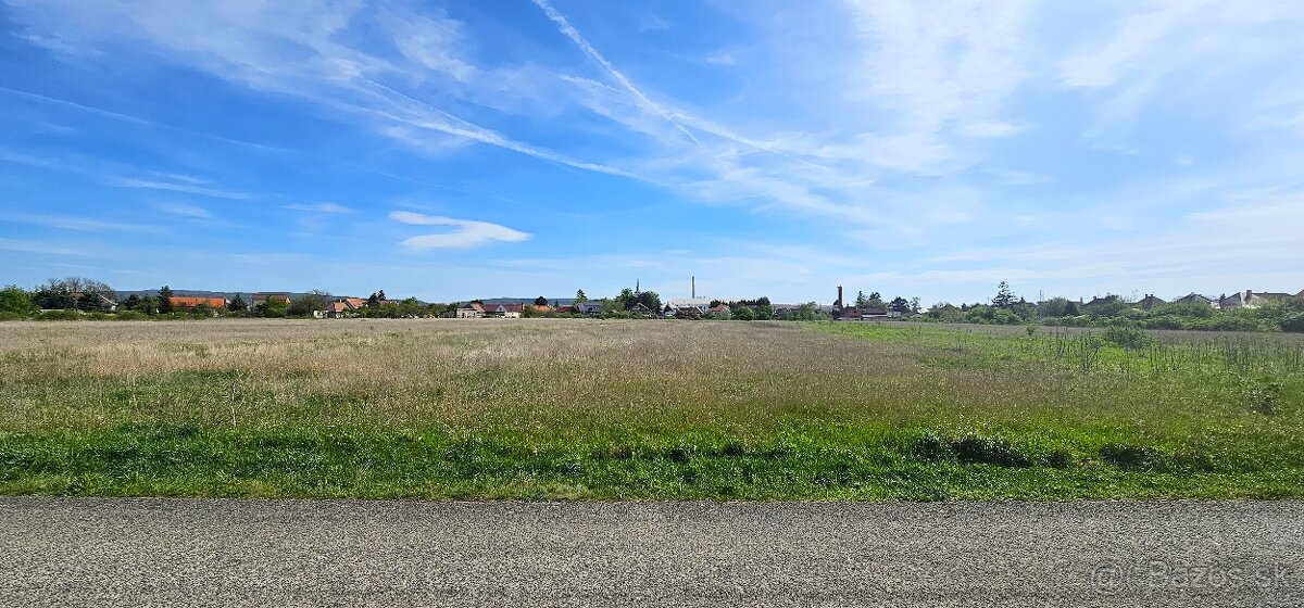 PNORF – st. pozemok 621 m², šírka 25 m, D1, Nádražná ul. - 2