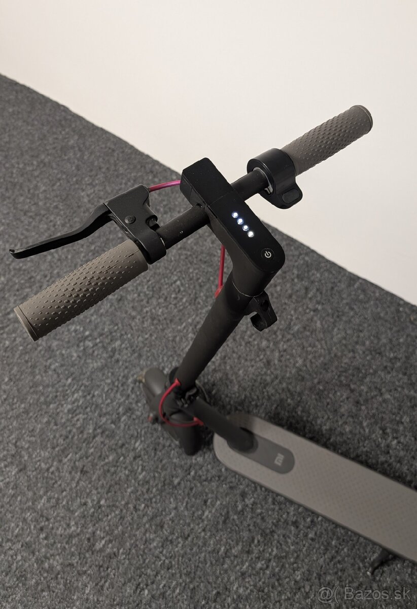Xiaomi M365 elektrická kolobežka - 2