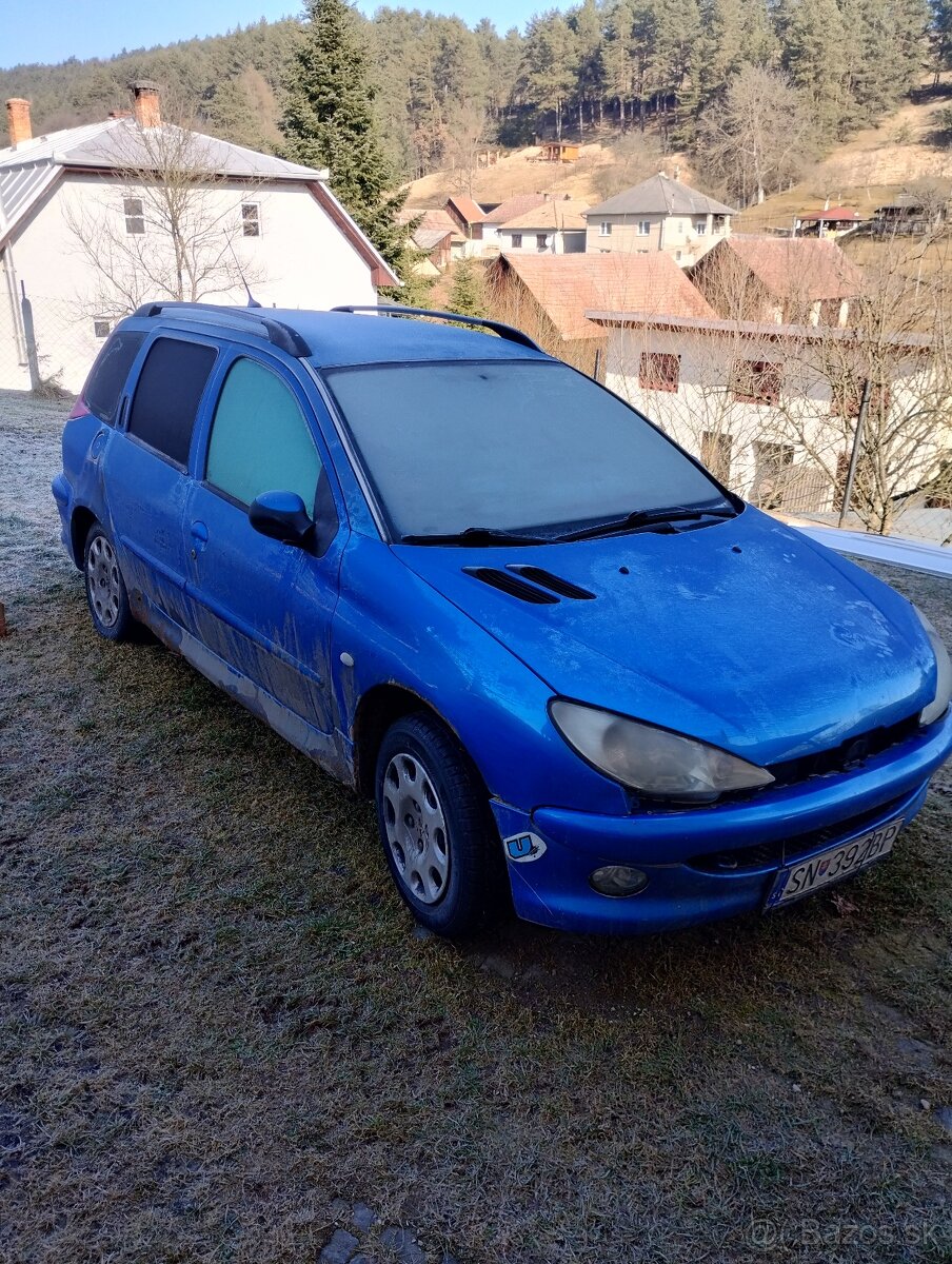 Predám alebo rozpredám Peugeot 206 - 2