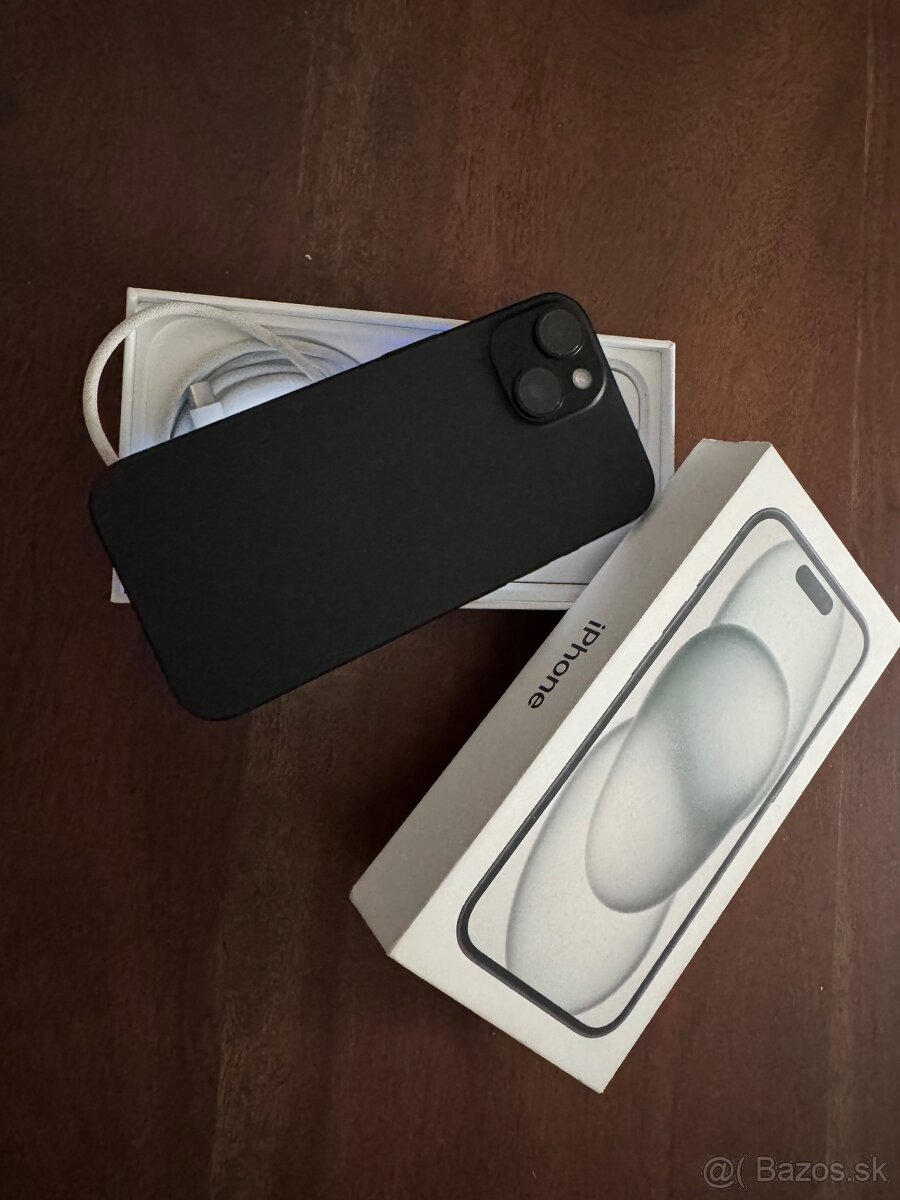 iPhone 15 128GB Black - Top stav, 99% batéria, v záruke - 2