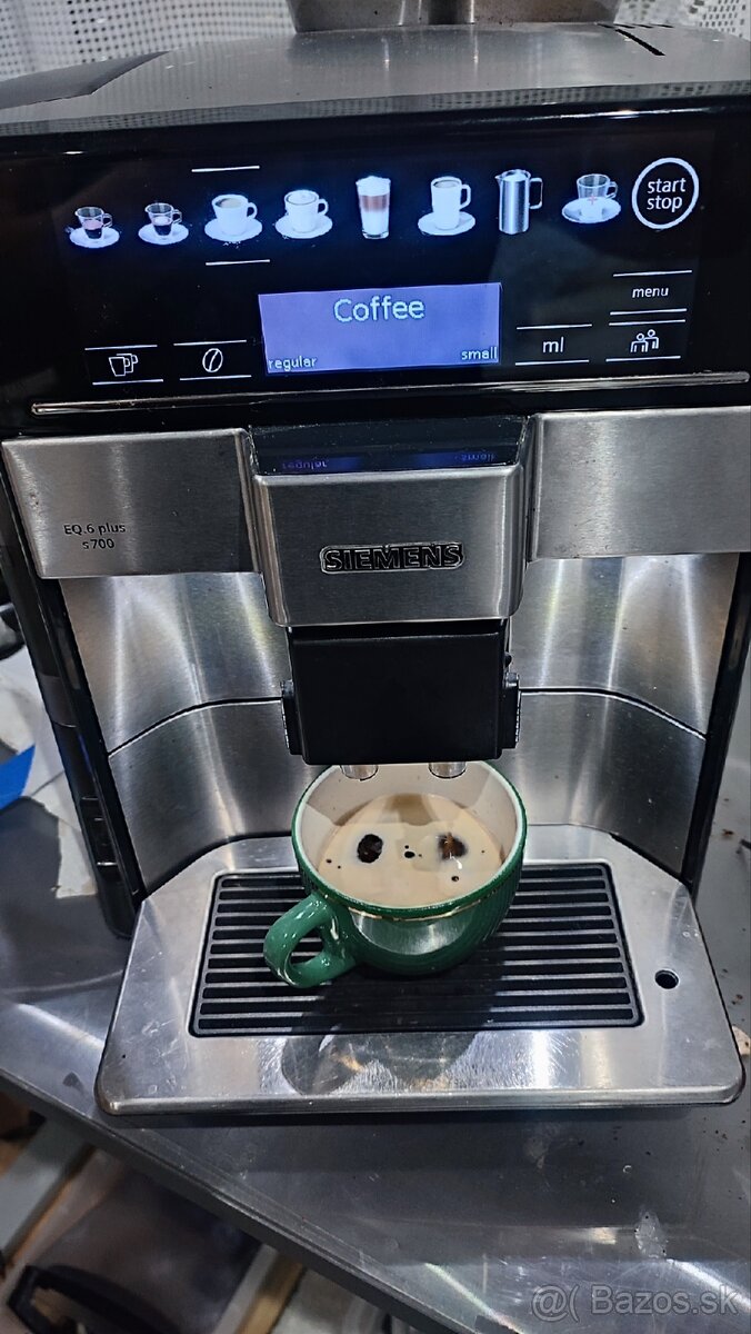 Kavovar Siemens EQ6 Plus S700 - 2