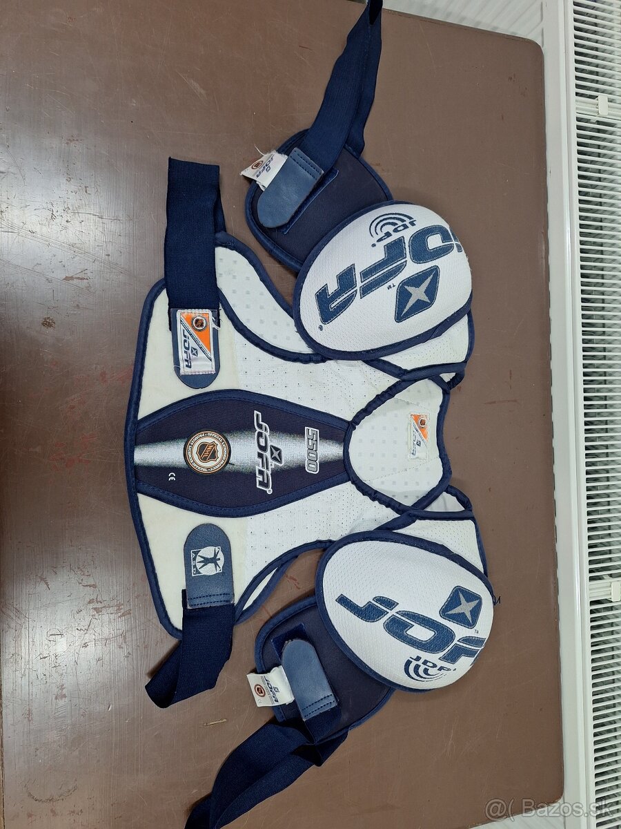 Hokejový výstroj - 2