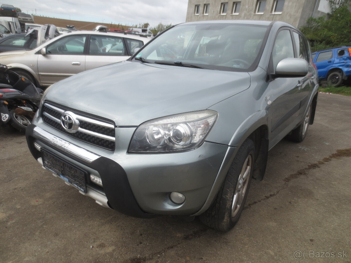 Toyota Rav 4 rok 2007 2.2 tdi 130 kw typ 2ad diely - 2