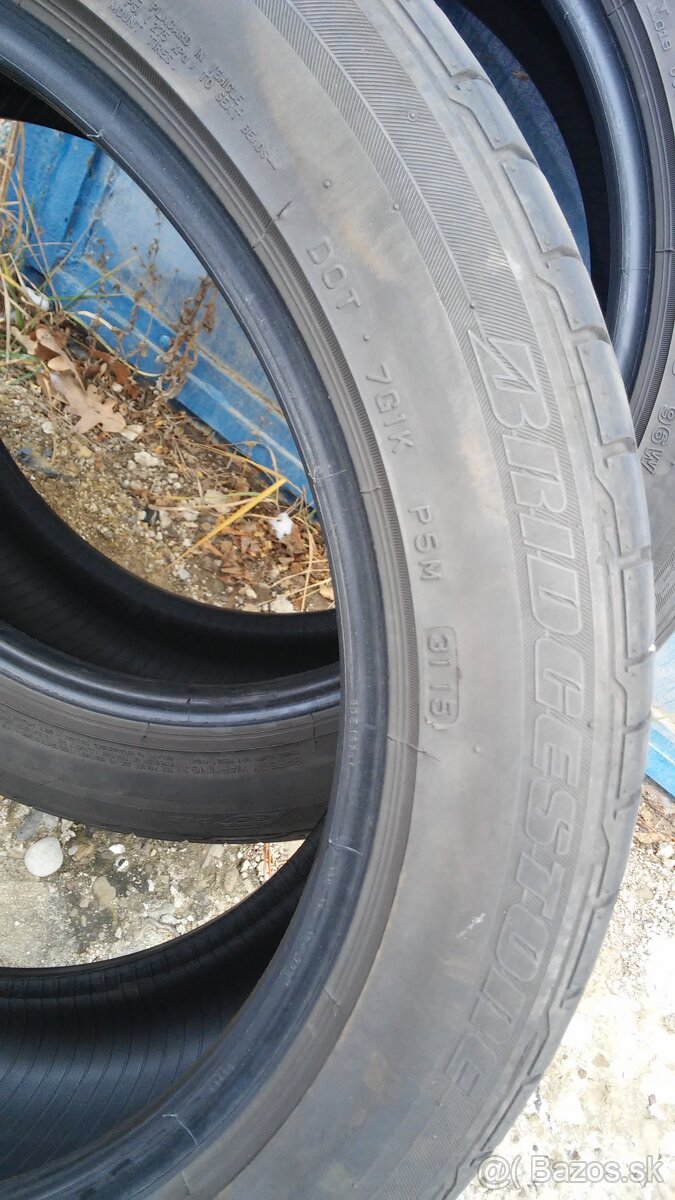 245/45 R18 - 2