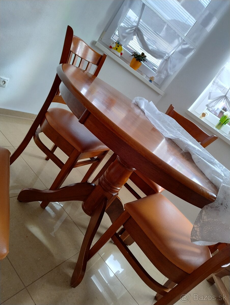 Jedálenský stôl so stoličkami - 2