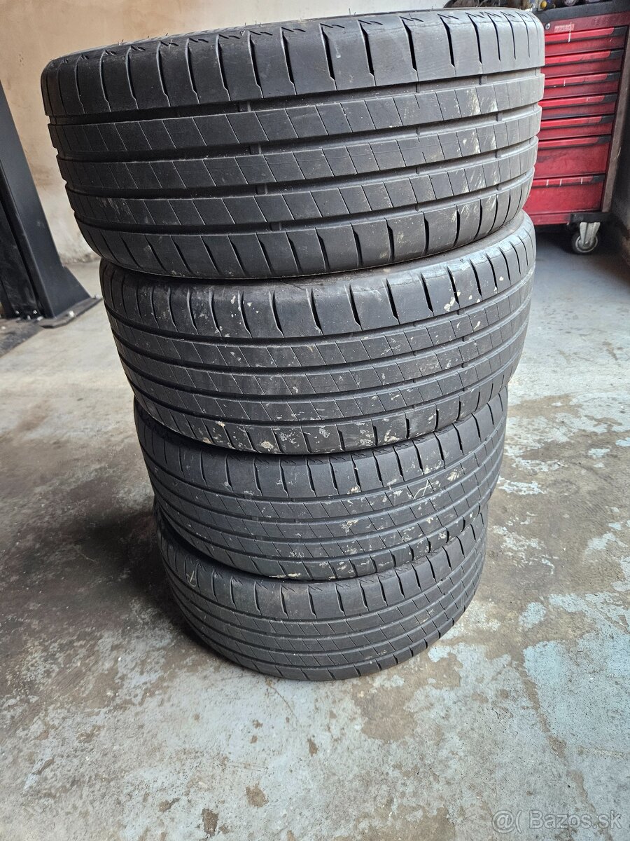 225/45 R19 Bridgestone - 2