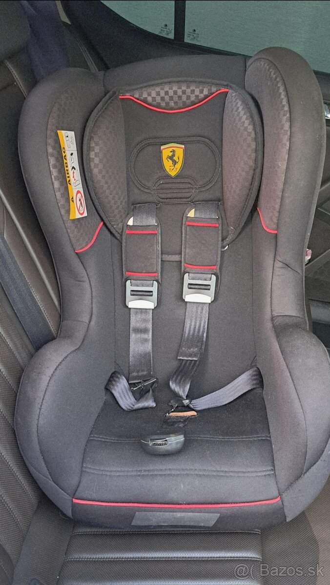 Autosedacka Ferarri - 2