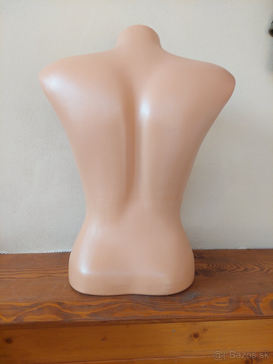 Dámska figurina - 2