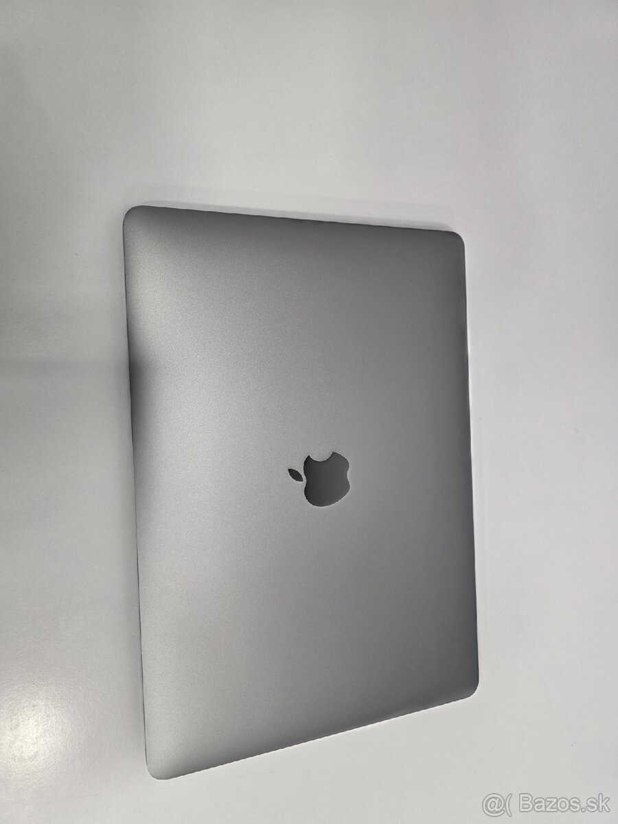 Predám Apple Macbook Air 13 2020 - 2