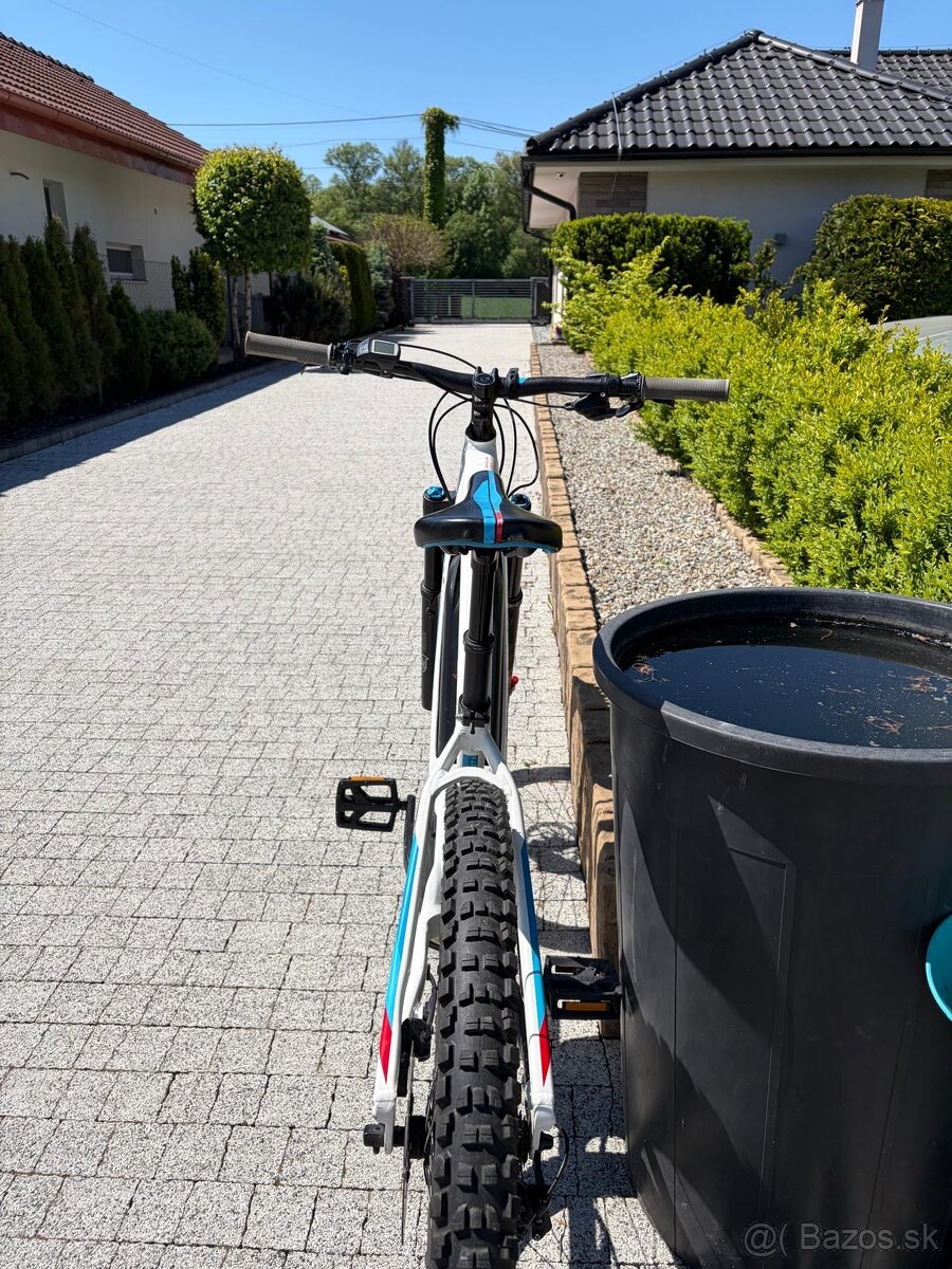 Predám elektrobicykel značky Cube - 2