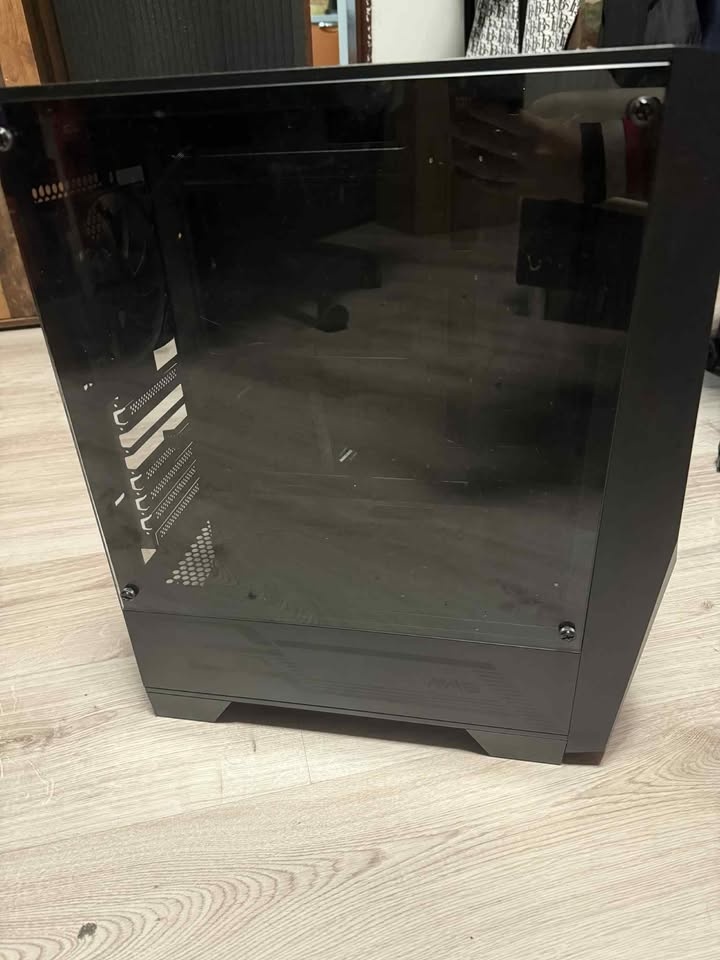 Predam PC skrinu MSI MAG FORGE 100R - 2