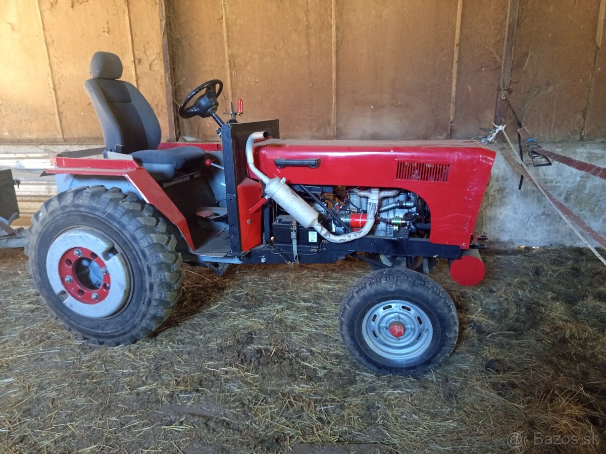 Traktor s vlečkou - 2