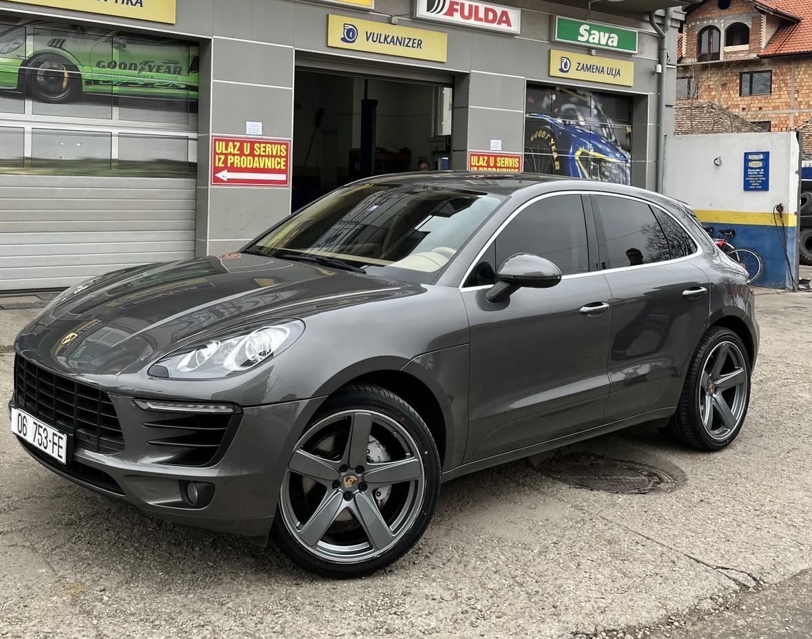 Predam original kolesa Porsche Macan R19 Sport - 2
