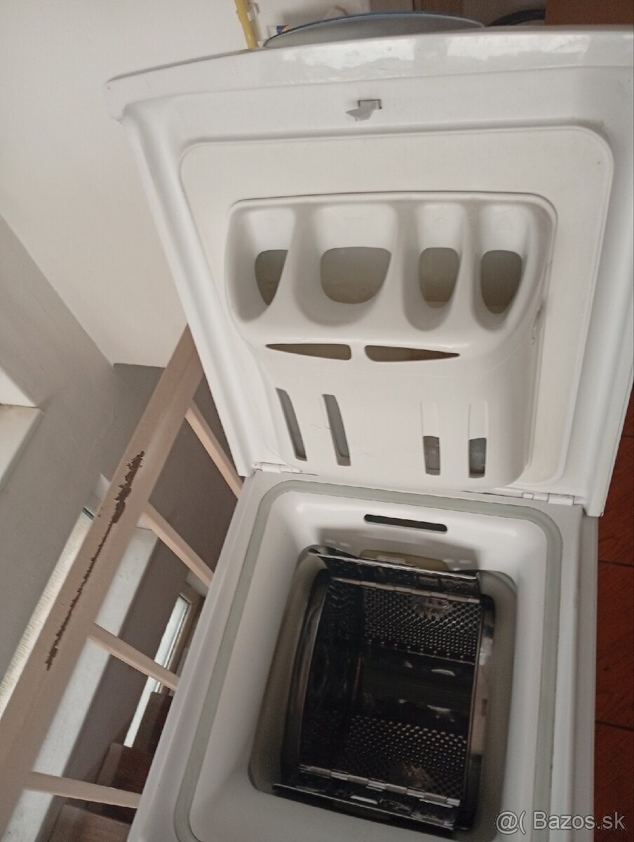 Práčka Whirlpool predám za 90 plus dohoda ista - 2