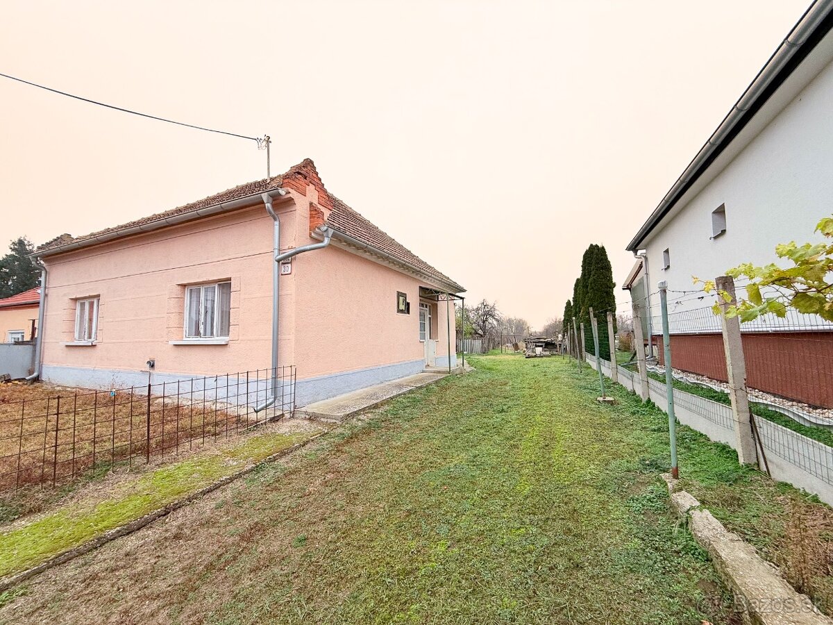 RODINNÝ DOM | VEĽKÝ POZEMOK | MOŽNOSŤ REKONŠTRUKCIE - 2