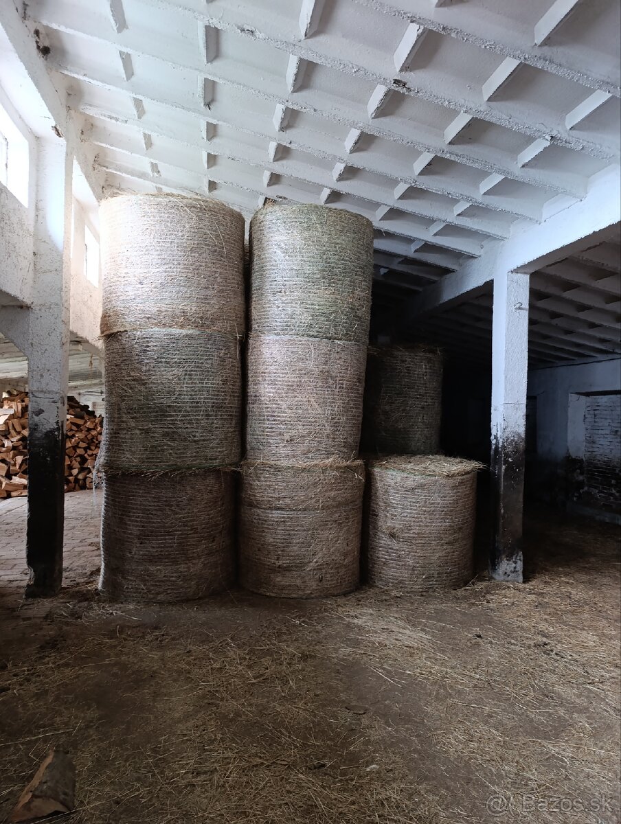 Seno balíky - 2