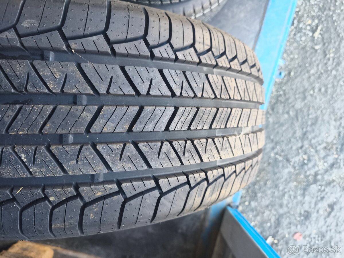 235/50 r19 - 2