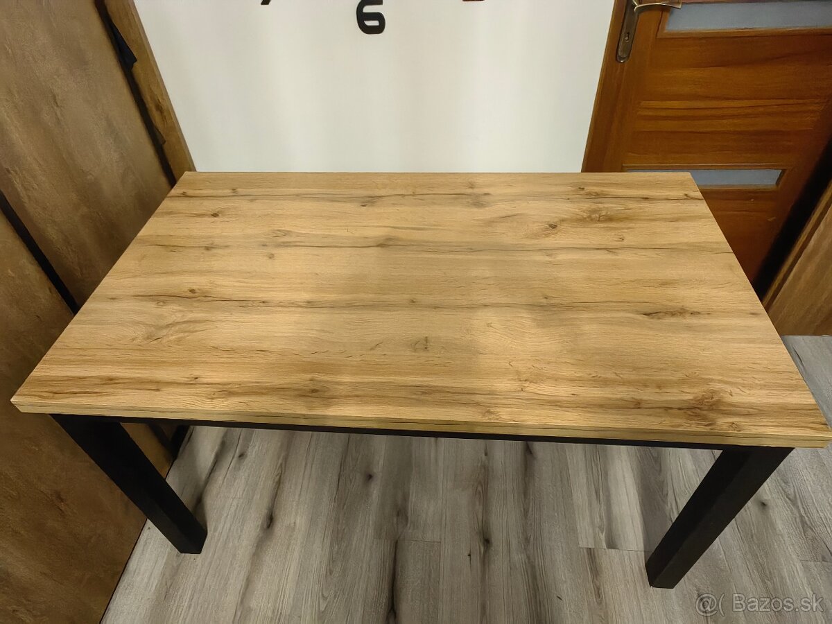 Jedálenský stôl - 2