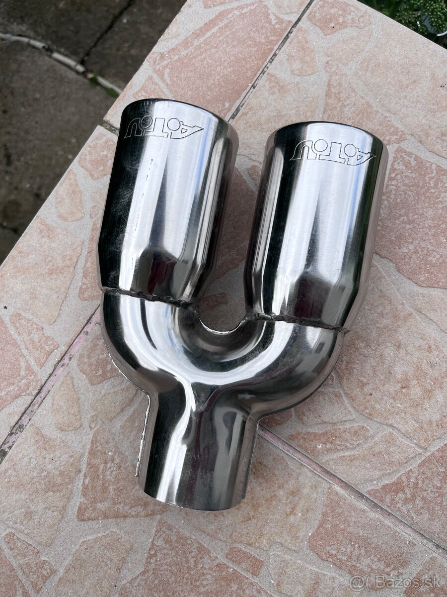 Koncovka výfuku . - 2