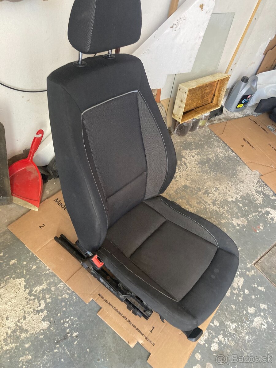 Sedačky do BMW E87 - 2