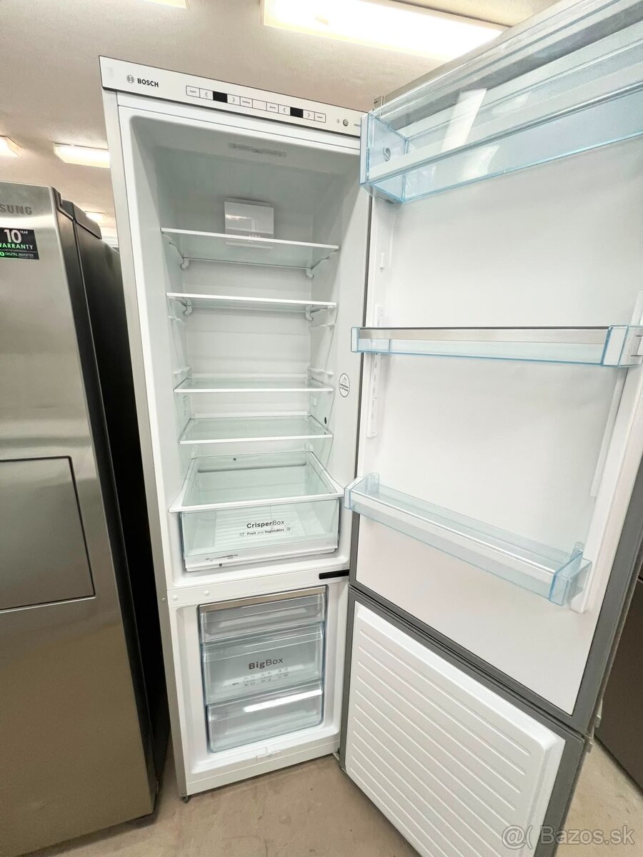 Predám chladničku Bosch 200cm - 2