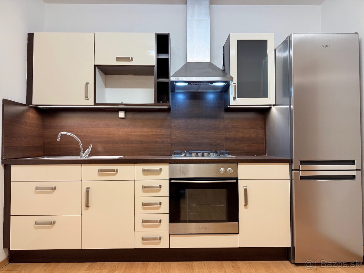 ČIASTOČNE ZARIADENÝ 2izb. BYT S BALKÓNOM, NERUDOVÁ ULICA - 2