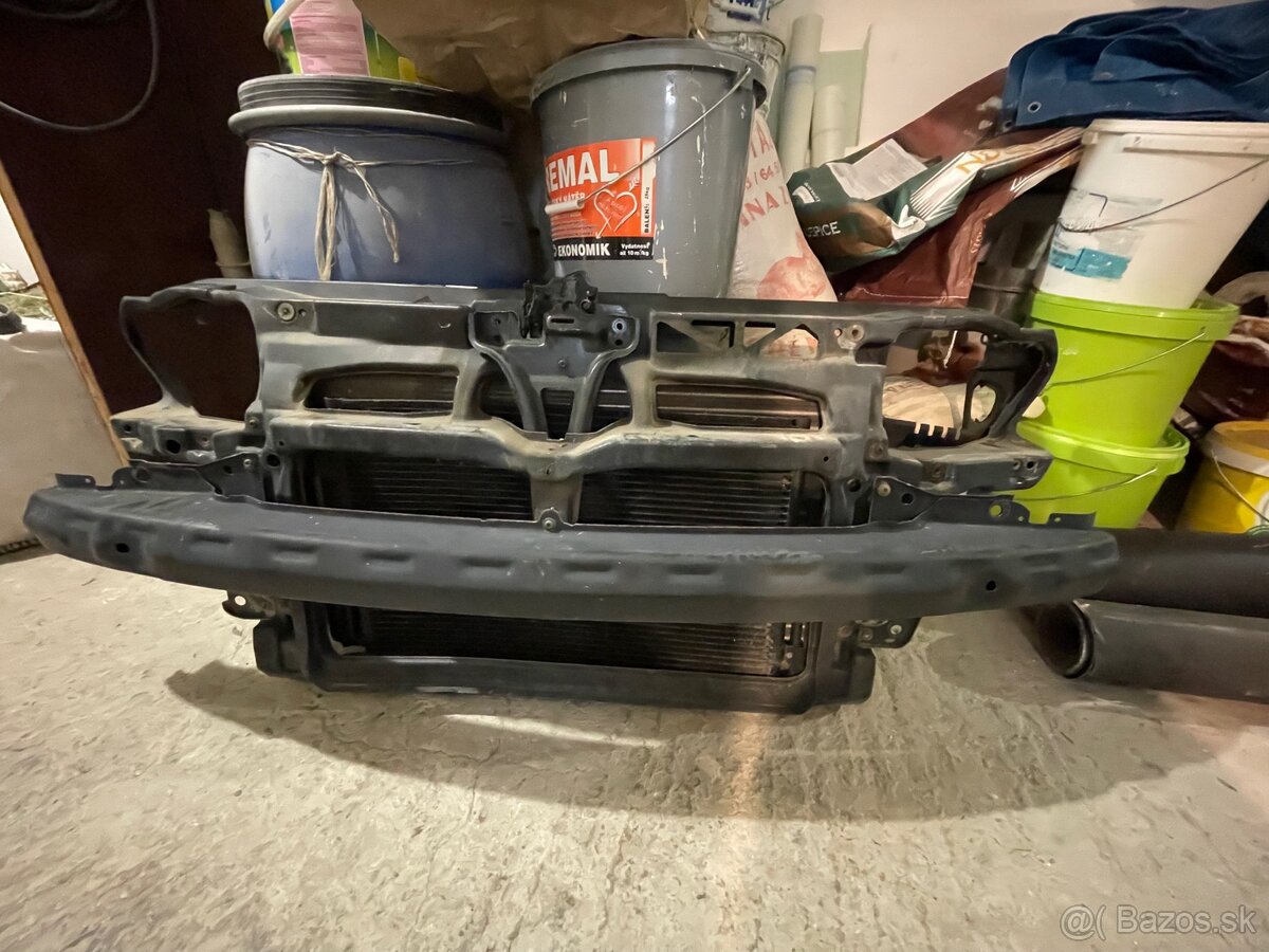 Golf 4 predná Sahara + výstuha - 2