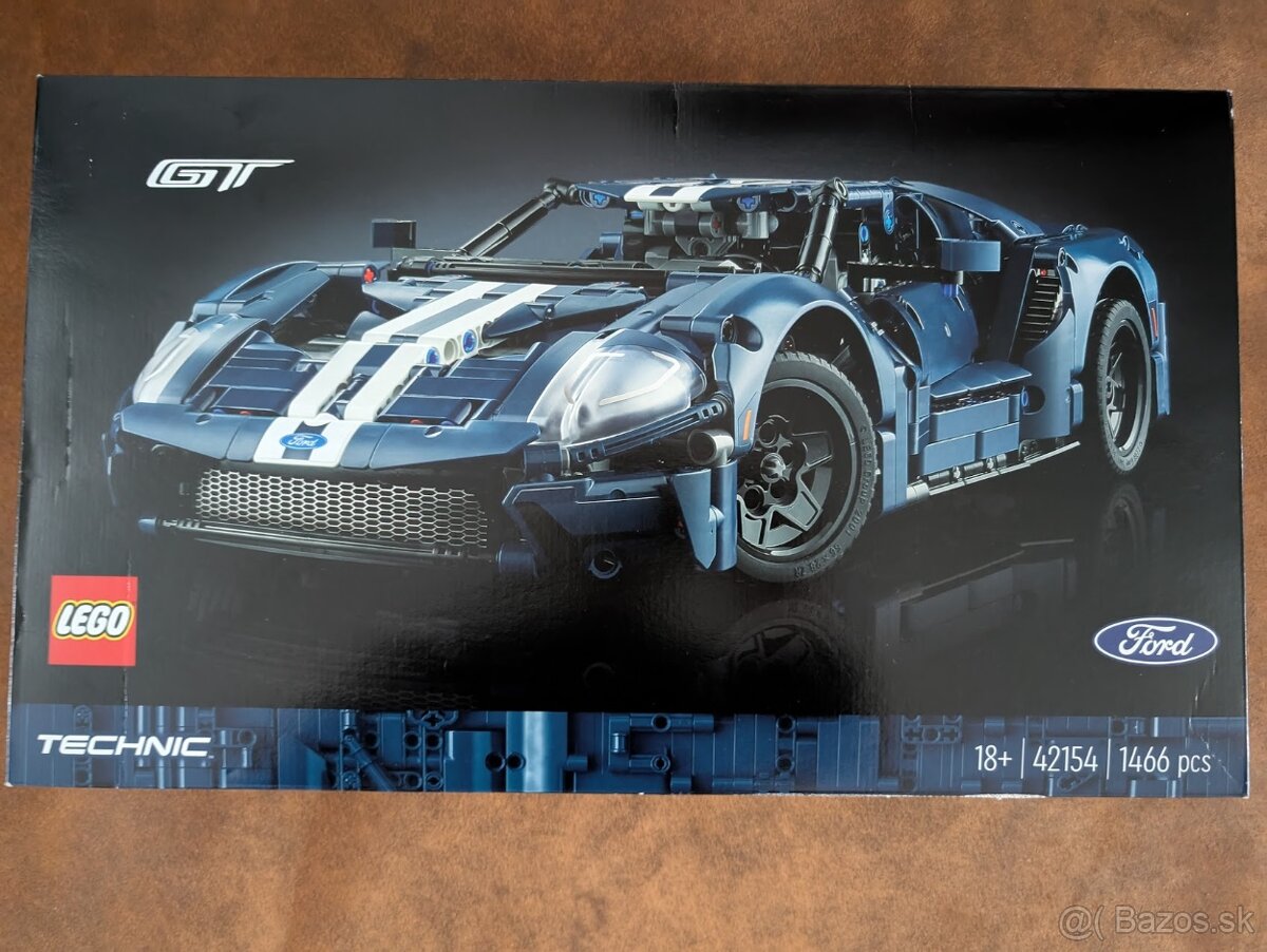 LEGO Technic 42154 2022 Ford GT - 2