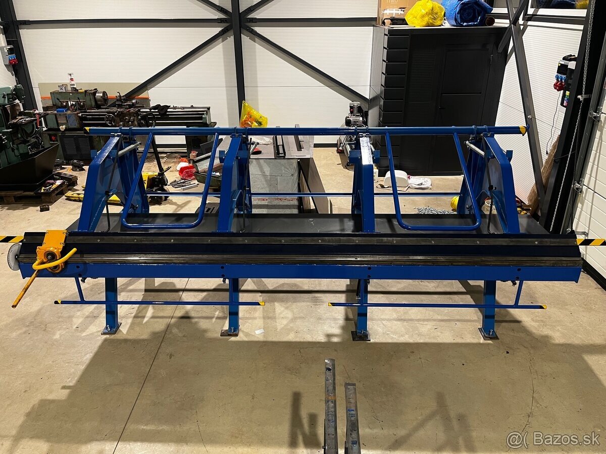 ohýbačka plechu - 2