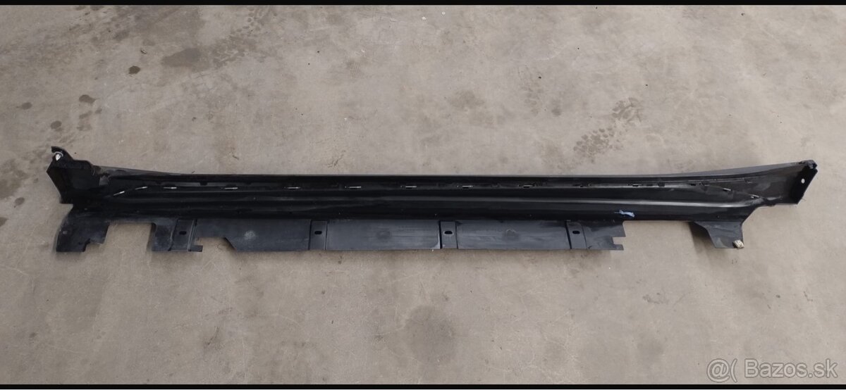 BMW X1 r.v. 2018, PRAVÝ PRAH PODBEHY. - 2