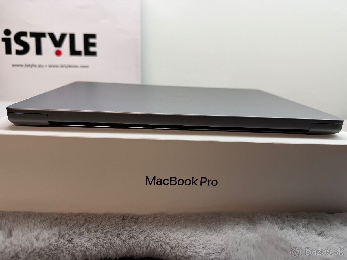 Macbook pro M1 1TB 16GB RAM - 2