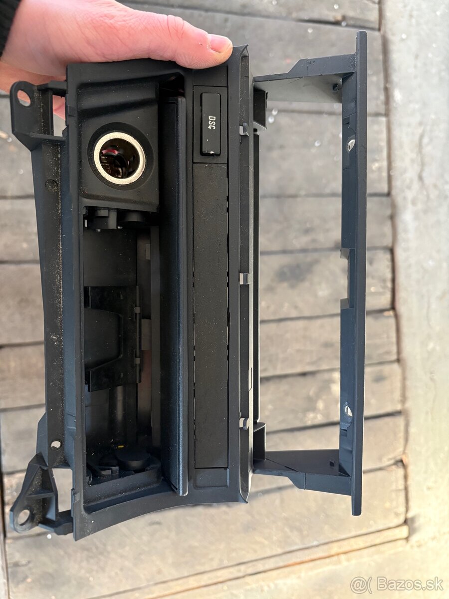 Predám 2 din držiak klimy do e46 - 2