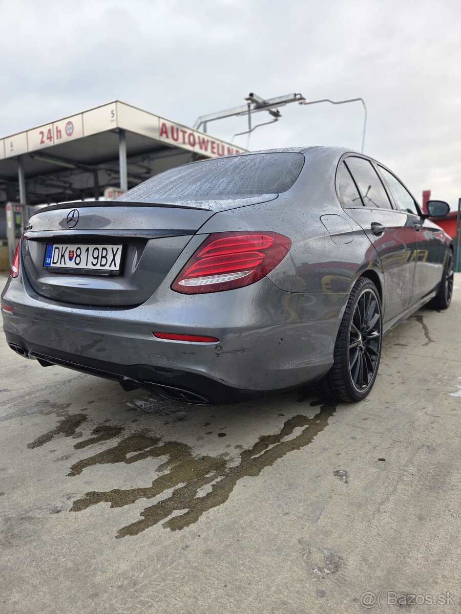 Mercedes-Benz E43 AMG - 2
