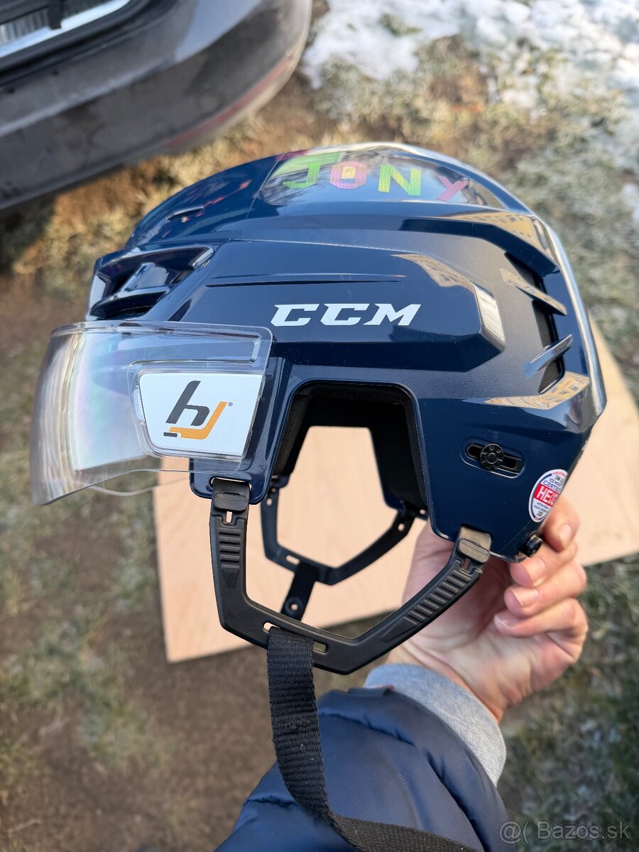 Prilba ccm tacs 210 - 2