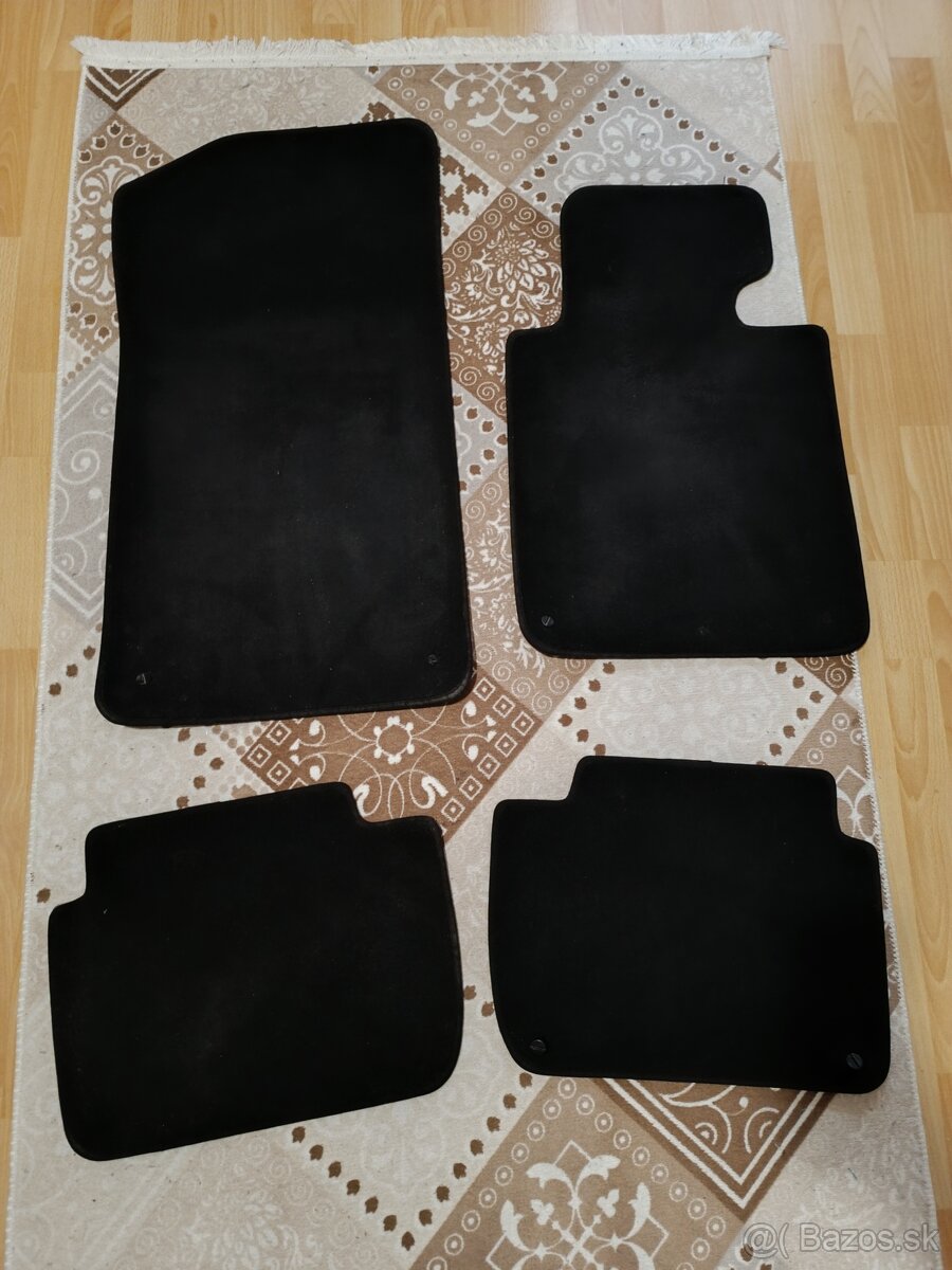 Predám originálne textilné koberce na BMW 3 Series (E46). - 2