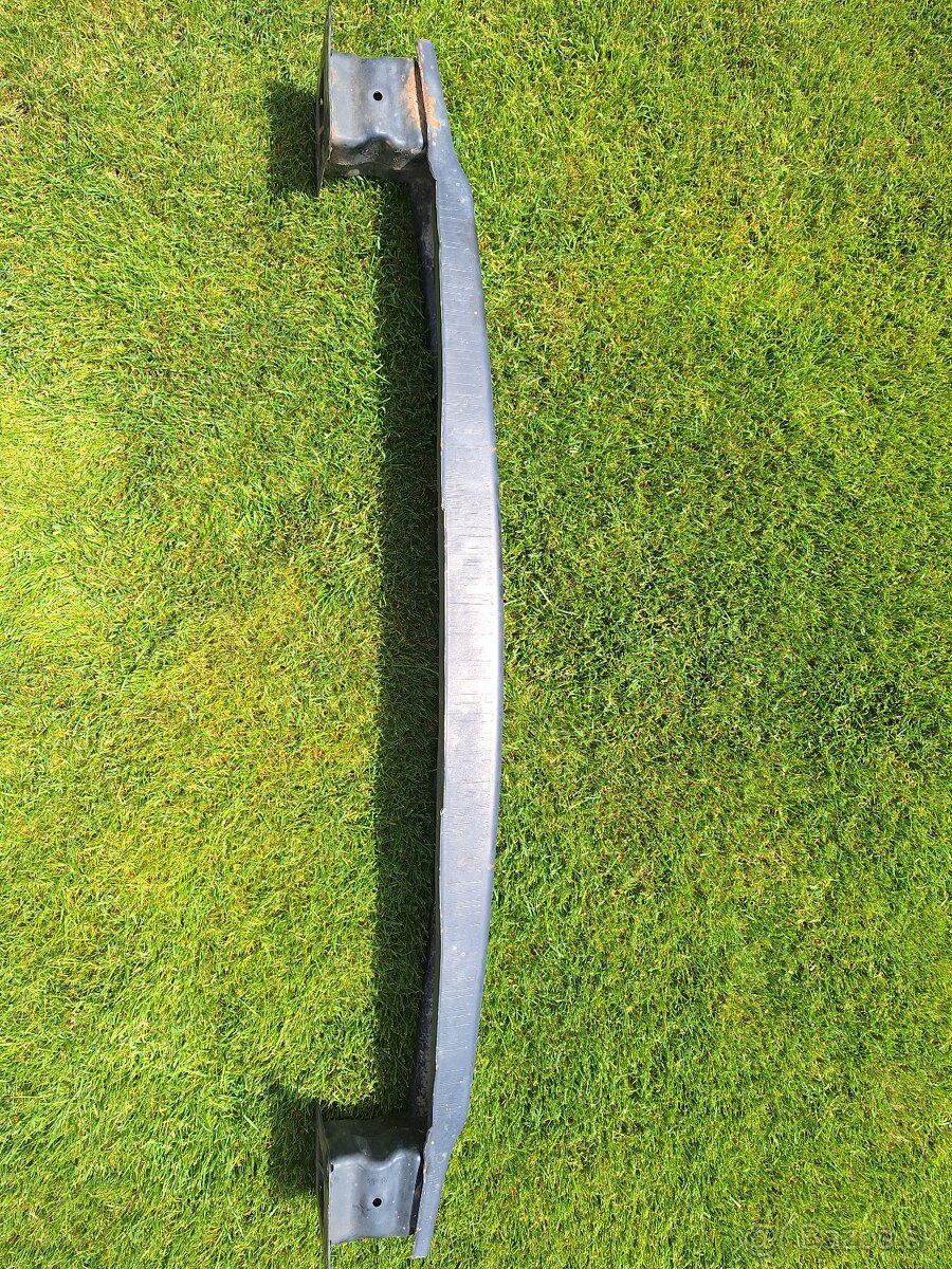 Vystuha zadneho naraznika SEAT LEON - 2