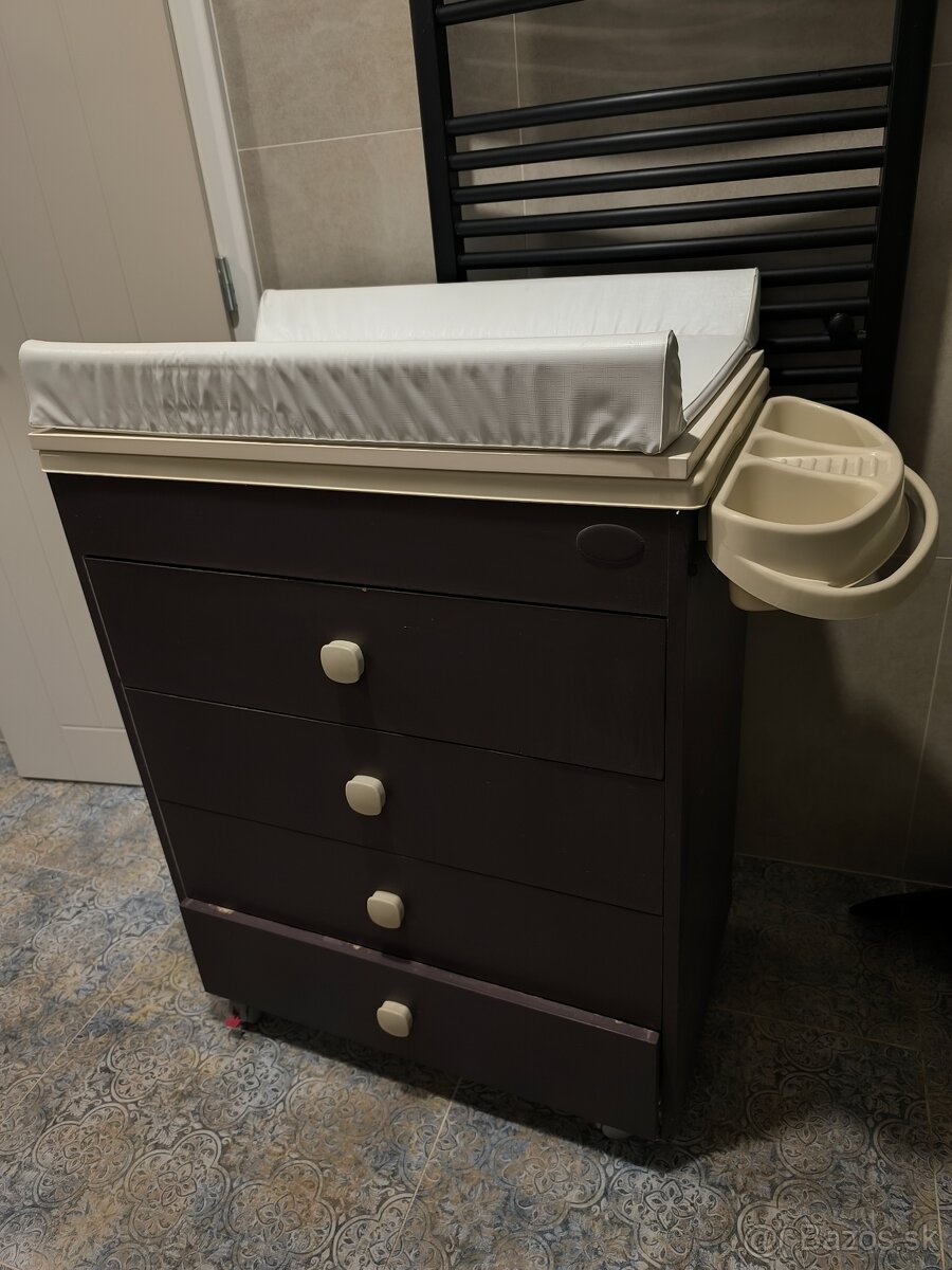 Prebaľovaci pult + vanička + komoda - 2