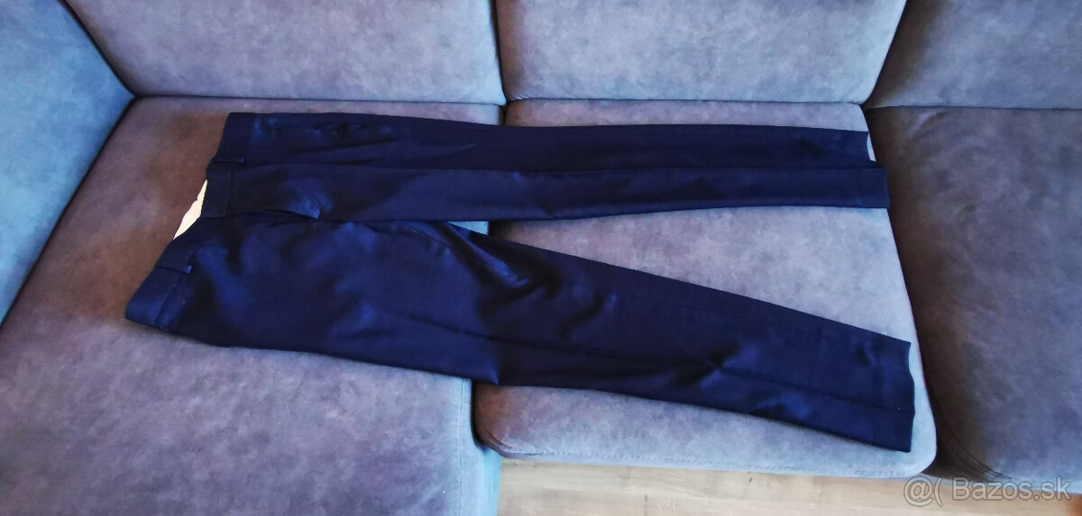 Predám pánsky oblek - 2