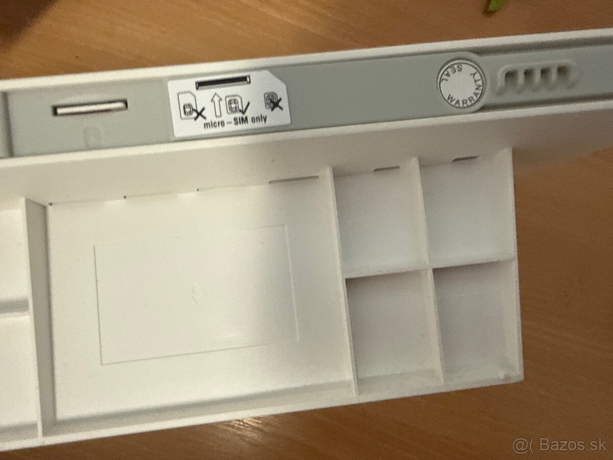 Huawei B612s-25d 4G LTE SIM router - 2