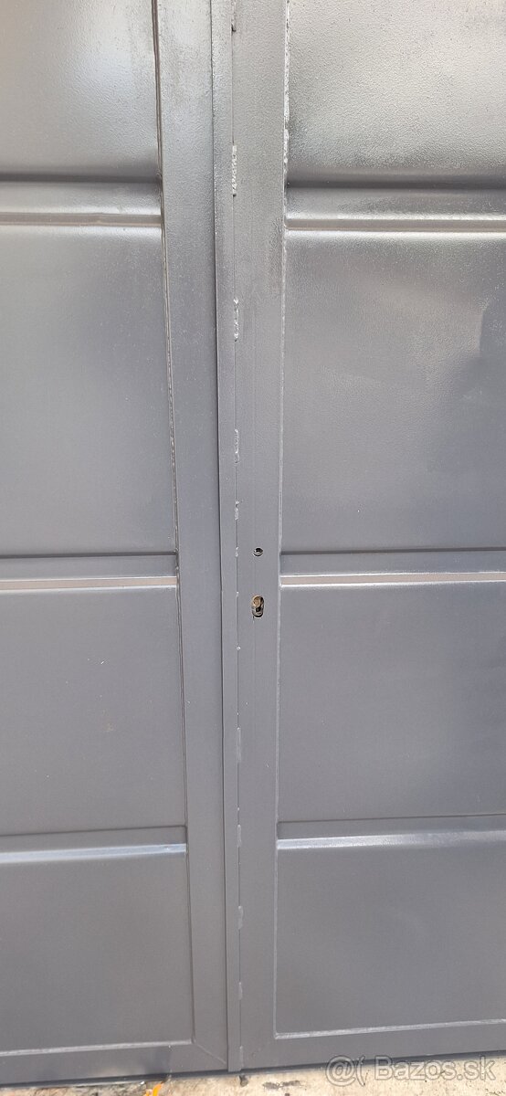 Garážová brána - 2