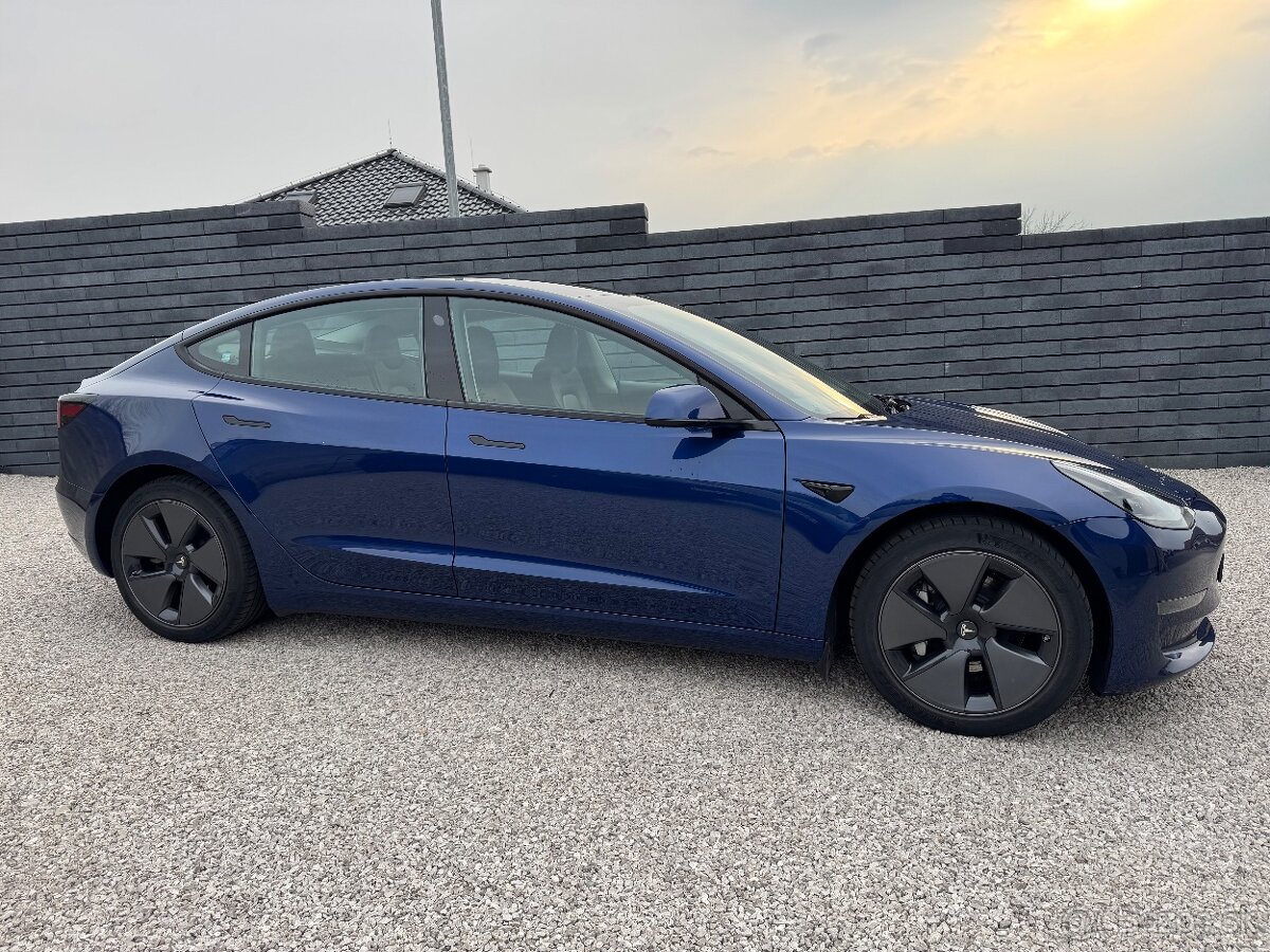 Tesla Model 3 Long Range EAP a Ťažné - 2