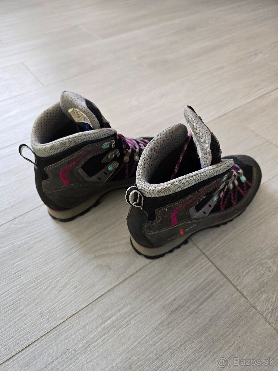 Turistické topánky - 2