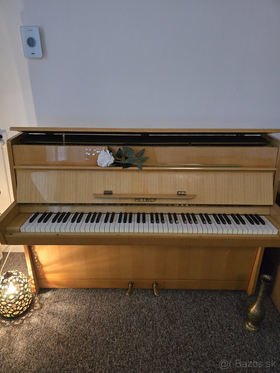 Piano Petrof 114 - 2