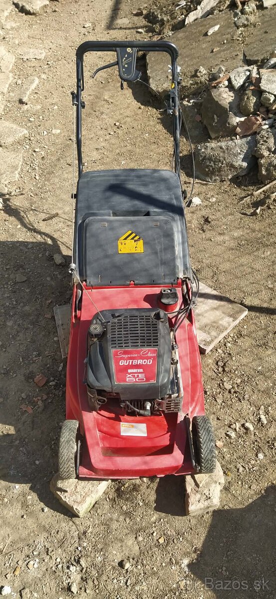 Briggs Stratton kosačka - 2