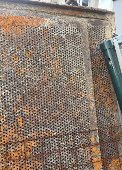 Železné platne/ rošt s dierkami 2x1m - 2