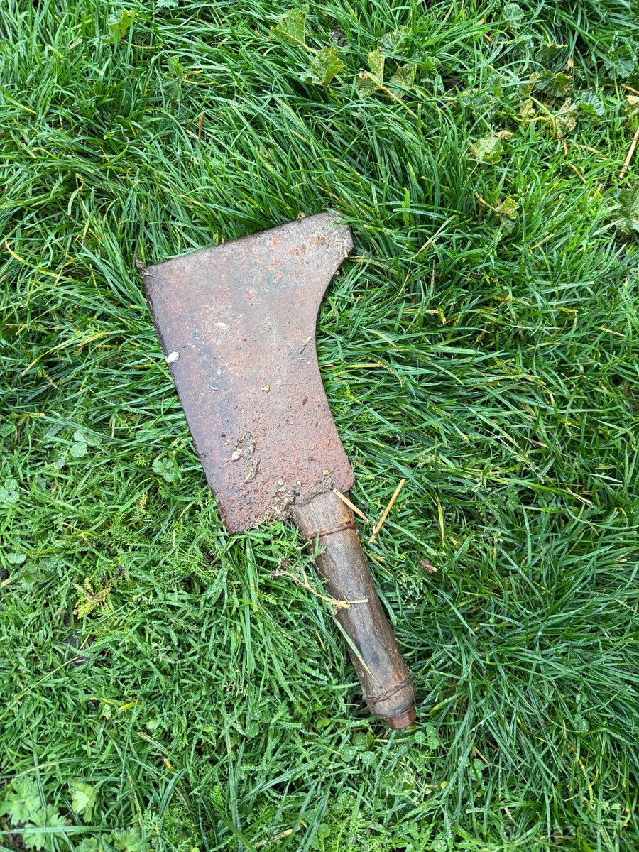 Kotlina na zabijacku, kotol, kotlik, pokrievka - 2