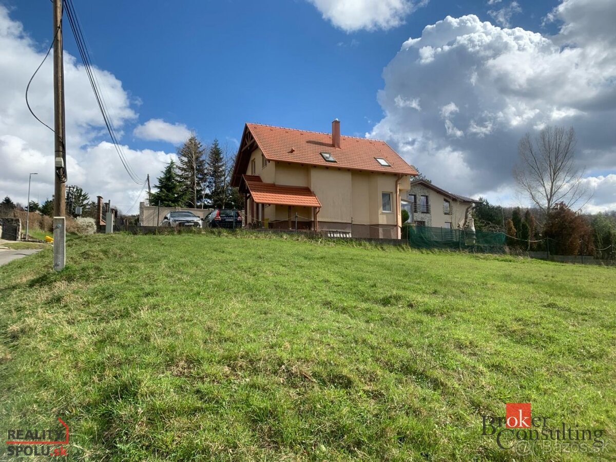 Stavebný pozemok 811 m² s výhľadom na Malé Karpaty | Mariank - 2