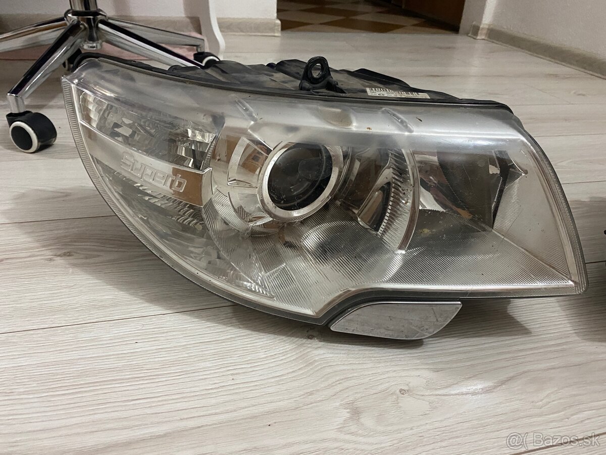 Predám predné svetlá Škoda Superb II - 2